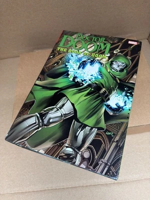 Doctor Doom: The Book of Doom Marvel Comics Edición Ómnibus Foto 1 de 4