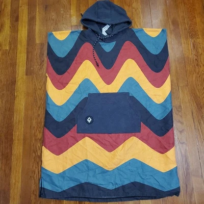 Poncho Cambiador Nomadix Para Hombres S/M Multicolor Con Capucha Surf Playa Toalla Bata Chevron Foto 1 de 4