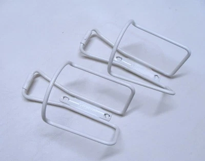 ~ Par de jaulas para botellas de agua de aleación especializadas vintage de los 90 (2) blancas - Japón ~ Foto 1 de 4