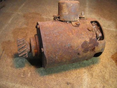 Generador Ford Modelo T TT Foto 1 de 4