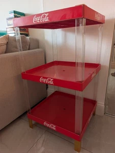 Coca-Cola 3-stufiges Kunststoff Display Regal - ShowOff III Classic - 34,5" hoch - Bild 1 von 8