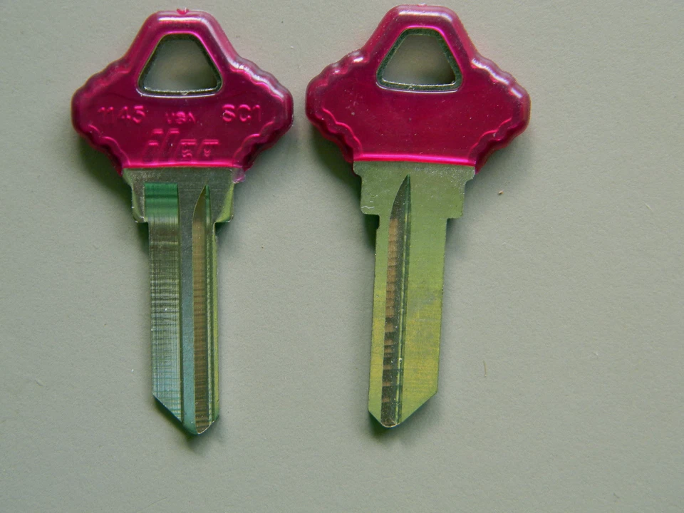 ILCO 2 Schlage SC1 Violet Key Blanks