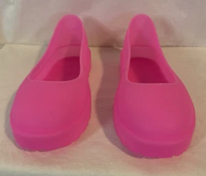 Ugg Rosa Impermeabile Gomma Antipioggia Protezione Galosh Taglia Large Donna 12-14 NUOVO - Foto 1 di 7