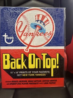 Topps New York Yankees 11x14" Topps posters/photos Reggie Jackson,Catfish Hunter - Image 1 of 2