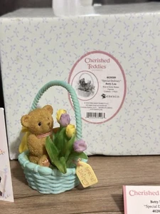 Cherished Teddies Betty Lou Bär Figur Special Delivery 4020589 Enesco 2010 - Bild 1 von 4