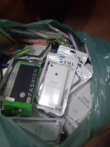 lotto oltre 2000  covers cellulari smartphone telefoni varie marche - Foto 1 di 5