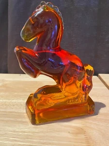 Vintage LE Smith Ruby Amberina  Glass Large Rearing Horse - Picture 1 of 3