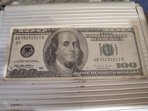 Vintage 1996 $100 Fancy Trinary Serial Number ( 75171517) - Picture 1 of 3