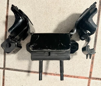 Rear transmission mount, Ford F-150 Raptor/Lobo 09-14 6.2 W/Hill descent Control - Image 1 of 3