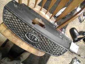 Grille KIA RIO 06 07 08 09 - Picture 1 of 3