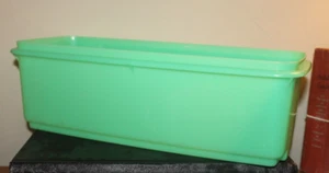 VTG Jadeite Green TUPPERWARE Celery Vegetable Keeper Crisper #892-6 - no lid - Picture 1 of 12