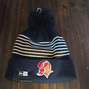 New Era NFL tampa bay retro logo pom striped Cuffed black Beanie Hat skull cap - Picture 1 of 2