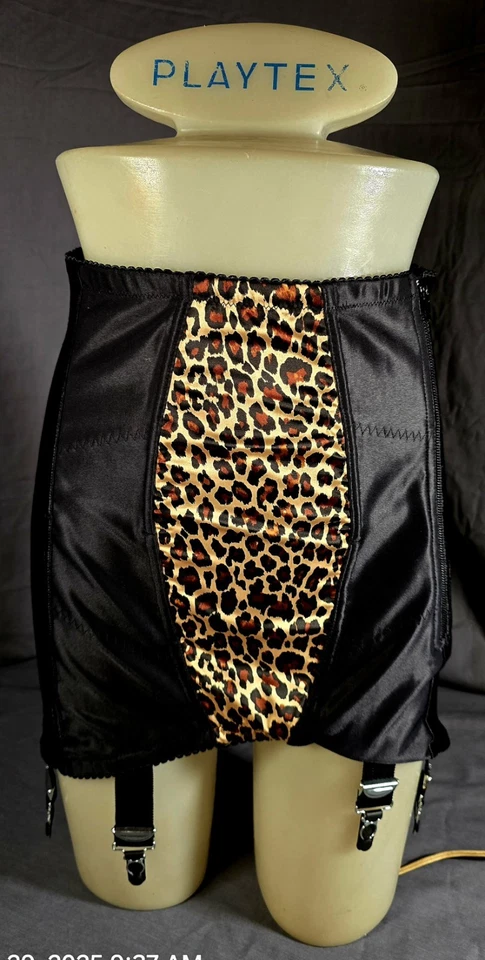 Trim Girdle Skirt Sz Large Black And Leopard Panel 6 Garters - Image 1 of 4