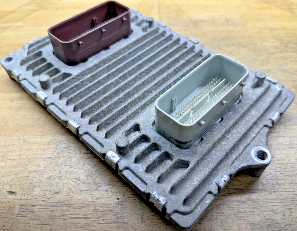 2013 Dodge Caravan Avenger 3.6L ECM Engine Computer Control Module PCM 5150724AC - Image 1 of 4