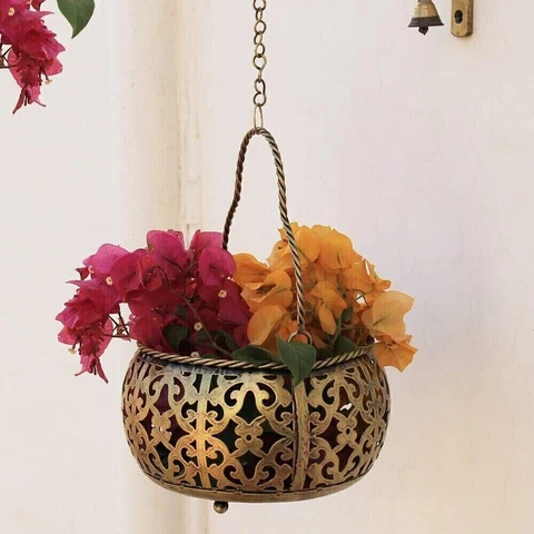 Handcrafted Iron Small Flower Basket Antique Golden Finish Cover