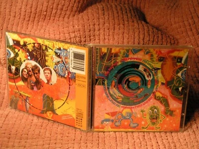 THE RED HOT CHILI PEPPERS  - THE UPLIFT MOFO PARTY PLAN !! ( CD ) * NEAR MINT * - Bild 1 von 2