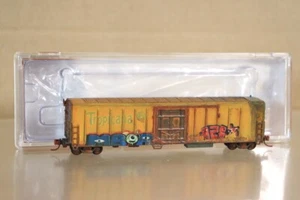 RED CABOOSE RM-21008-02 WEATHERED TROPICANA R-70-15 MECHANICAL REFER CAR 210 nv - Picture 1 of 6