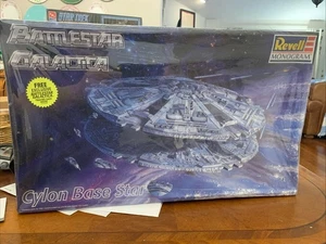 Revell Monograma Battlestar Galactica Cylon Base Star #85-3619 - Imagen 1 de 2