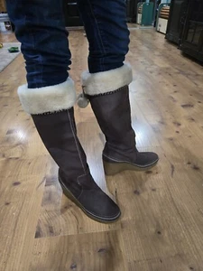 Juicy Couture Winter Knee High Dark Brown Boots - Picture 1 of 8
