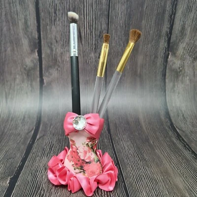 Handmade brush holder Bella Rosa Corset pink flowers ruffle and ribbon detail - Image 1 of 4
