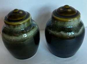 Vtg Pfaltzgraff Gourmet Green Drip Glaze Salt & Pepper Shakers - Picture 1 of 7