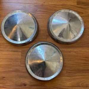 (3) Ford Mustang Galaxie Gran Torino Thunderbird Fairlane 10" Dog Dish Hub Cap - Picture 1 of 9