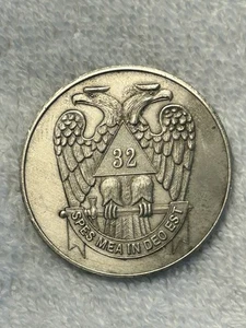 Centenial Coin Struck 1888-1988-100Yrs Fort Wayne Valley The Scottish Rite AASR - Picture 1 of 5
