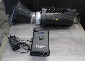 Godox UL150 Silent LED Video Light - Excellent - Picture 1 of 8