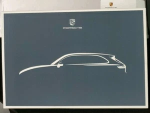 Porsche Cayenne 2018 Introduction Promotional VR Glasses for 360 experience New - Picture 1 of 3