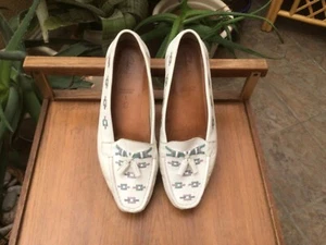 Clarks Parte superior de cuero forrado de cuero blanco mocasines/planos/mocasines7, buen estado - Imagen 1 de 4