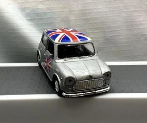 Welly Pull Back Mini Cooper UK Flag Roof Gray Die Cast - Picture 1 of 7