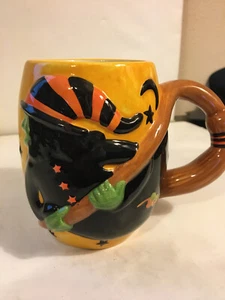 Taza de café de Halloween Witch on a Broom, Susan Wingate - Imagen 1 de 7