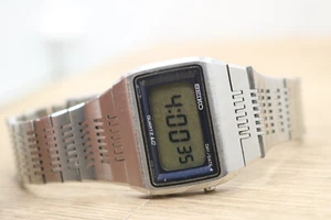 Vintage SEIKO F033-5029 Cuarzo Digital Acero Inoxidable Nuevo Batt - Imagen 1 de 6