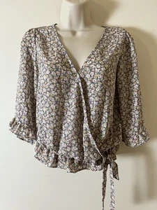 Sienna Sky Blouse SZ XS Floral Faux Wrap Cropped Elastic Waist Ruffle sleeve - Picture 1 of 8