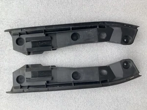 VW Golf 4 Cabrio Halter Heckschürze Rechts 1E0807394 - Bild 1 von 3