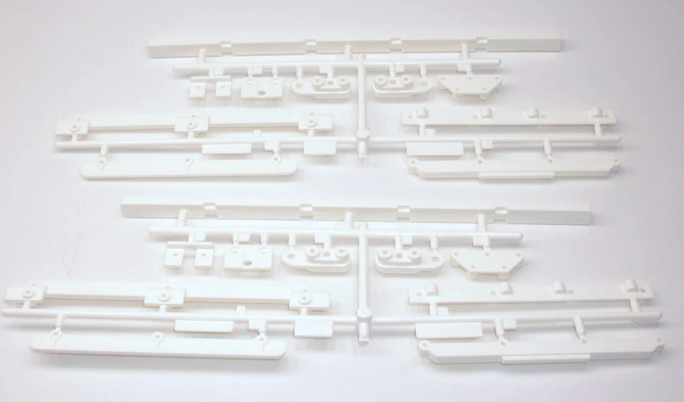 Tamiya 40-Foot Container 1:14 19225128 Y-Pieces (2) Container Trailer TT1® - Image 1 of 1