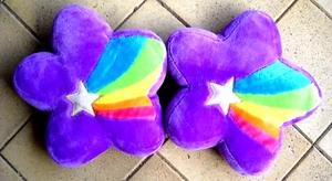 **DOS COJINES IDÉNTICOS POLIÉSTER MULTICOLOR FORMA ESTRELLA EN BUEN ESTADO** - Imagen 1 de 5