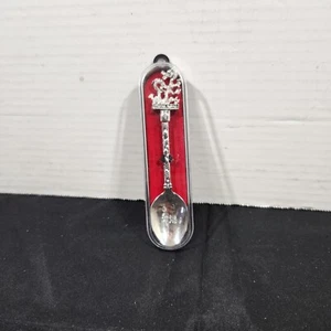Vintage Collectors Spoon Hong Kong Dragon Handle Silver Spoon - Picture 1 of 9