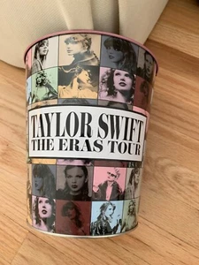 Palomitas de maíz con cubo de hojalata Taylor Swift The Eras Tour exclusivas de AMC - Imagen 1 de 2