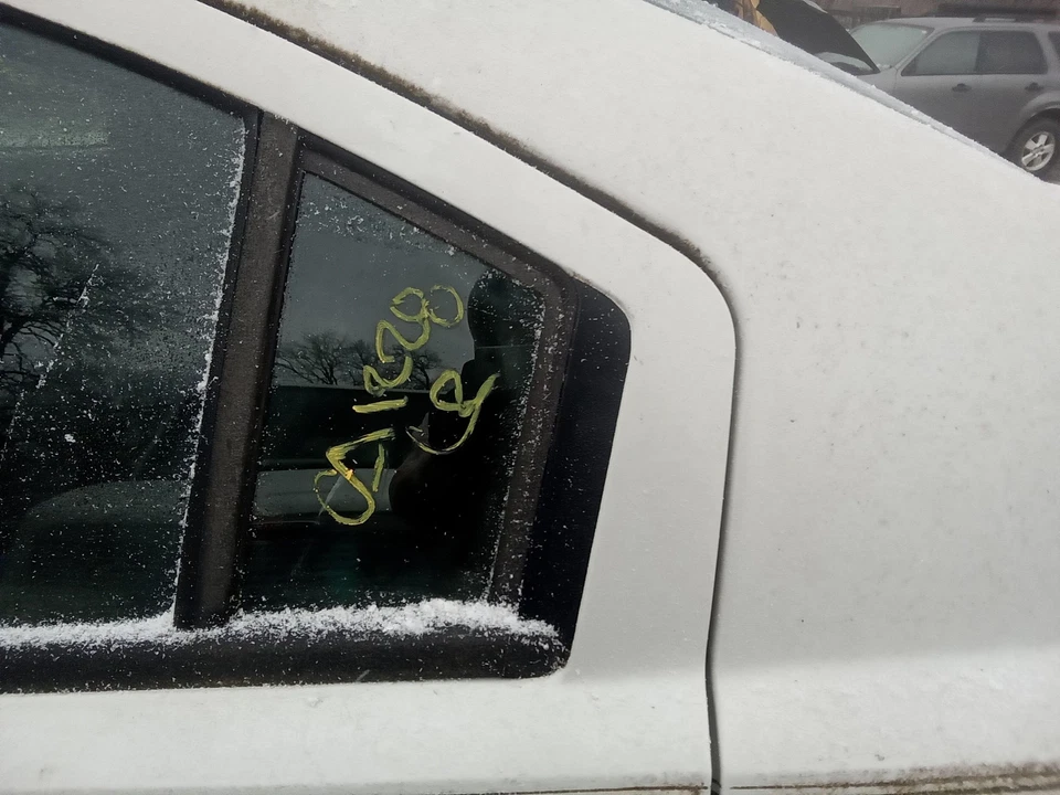 Rear Vent Glass/window MITSUBISHI GALANT Left 04 05 06 07 08 09 10 11 12 Foto 1 de 1