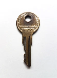 Vtg Briggs & Stratton Key M888 1926-1932 Oldsmobile 1929 Graham Paige '31 Marmon - Picture 1 of 5