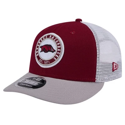 Men's New Era Cardinal Arkansas Razorbacks Throwback Circle Patch 9FIFTY Trucker - Image 1 of 4