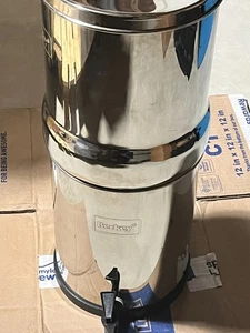 Sistema de filtro de agua Big Berkey con 2 filtros de cerámica - Imagen 1 de 3
