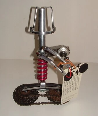 Escultura de piezas reutilizadas para bicicleta, "Inteligente la palanca", original, firmada / etiqueta Foto 1 de 4