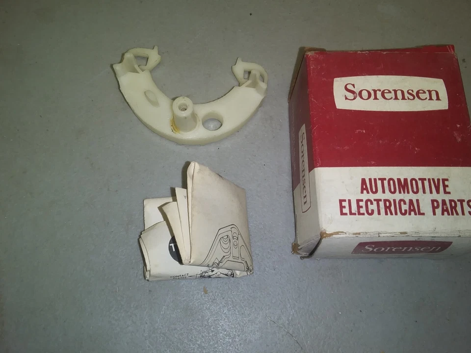 1965 Chevrolet Corvette (с колесом наклона) пластина привода указателя поворота - Изображение 1 из 1