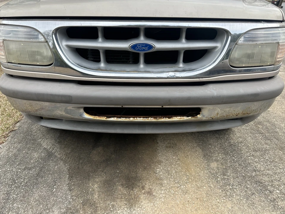 Conjunto de parachoques delantero Ford Explorer 1995 1996 1997 1998 con soportes OEM cromado Foto 1 de 4