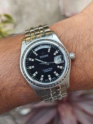 Reloj pulsera Titoni Cosmo King automático día fecha esfera negra presidente para hombre Foto 1 de 4