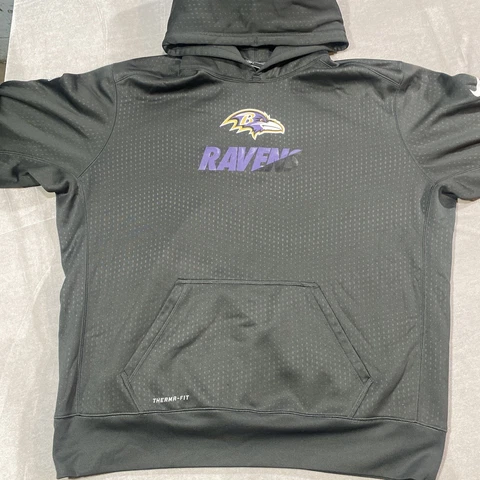Baltimore Ravens Hoodie XXL Men Gray Nike Therma Fit On Field Spellout Cover