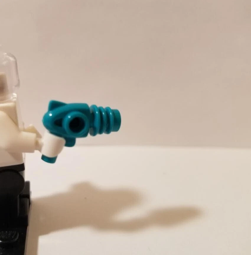 LEGO Space GUN Ray Dark Turquoise 2014 Alien Weapon Stars Moon Blue Spaceship - Image 1 of 1