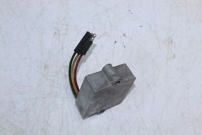 Регулятор напряжения выпрямителя 11-12 Polaris Switchback 600 800 4010794 - Изображение 1 из 4